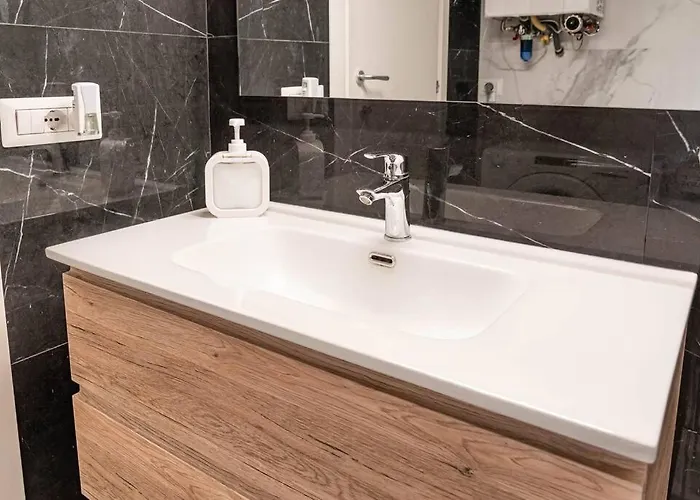 Ristrutturato A Palazzo Federici Piazza Bologna