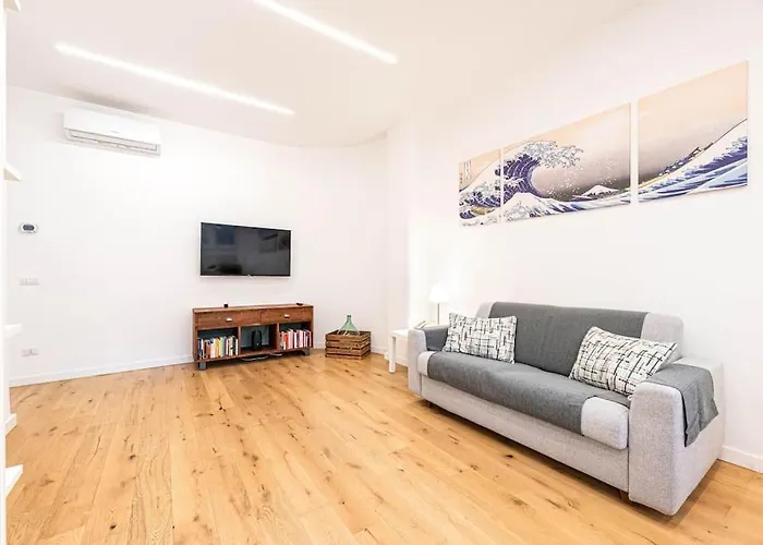 Apartamento Ristrutturato A Palazzo Federici Piazza Bologna