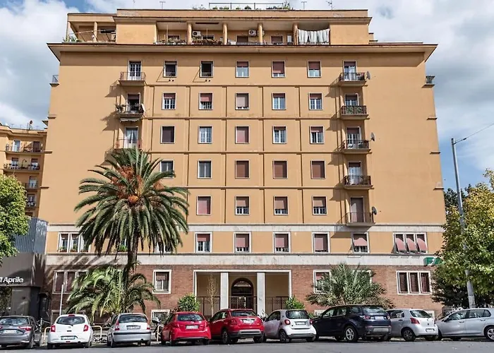 Ristrutturato A Palazzo Federici Piazza Bologna Apartamento Roma